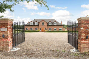 Woodlands Ryde, Chobham Park Lane, Chobham, Woking GU24 8HG