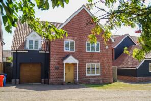 6, Amberley Close, Halesworth IP19 9NL