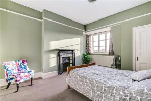 34a, Argyll Mansions, Hammersmith Road, London W14 8QQ