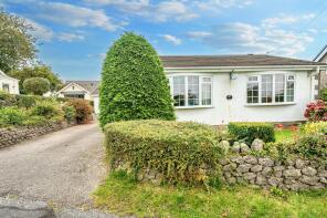 Applecross, Templands Lane, Grange-over-sands LA11 7QX