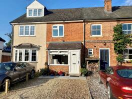 2, Primrose Cottages, Basingstoke Road, Reading RG7 1QH