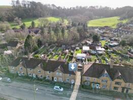8, Yeovil Road, Montacute TA15 6XG