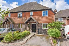 16, Clement Court, Chawton, Alton GU34 1EE