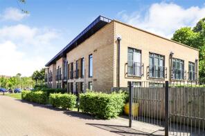 Flat 11, Itchel Court, Rye Common Lane, Crondall, Farnham GU10 5EQ