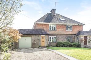 8, Heathtolt Cottages, Park Lane, Horsham RH13 6LL