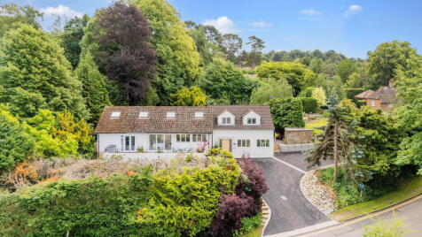 Uvedale Road, Oxted, RH8 0EN