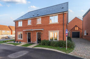 25, Stanhope Lines East, Wellesley, Aldershot GU11 4FE
