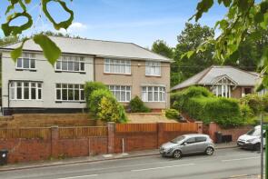 Ivanhoe, Ffaldcaiach, High Street, Trelewis, Treharris CF46 6BS