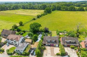 Bertheos, Clay Lane, Beenham, Reading RG7 5PA