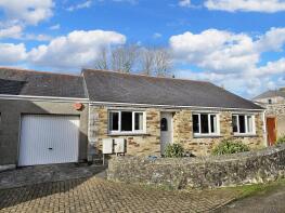 2, Claremont Mews, Redruth TR15 1LW
