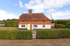 Chapelgate, London Road, Petworth GU28 9EG