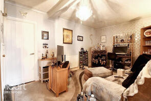 Ground Floor Flat, 330, Allenby Road, Southall UB1 2HR
