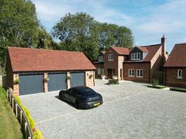 Oak Tree House, Primrose Way, Wellingborough NN9 6XN