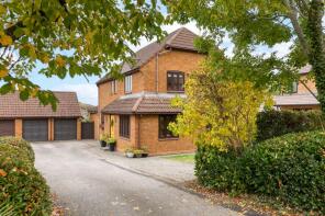 23, Watercress Close, Stevenage SG2 9TN
