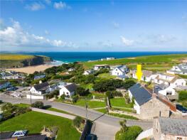 Trenance Farmhouse, B3276 Between Trenance And Borough Boundary, Trenance, Newquay TR8 4BY
