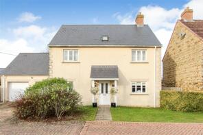 4, Mendip Gardens, Holcombe, Radstock BA3 5GB