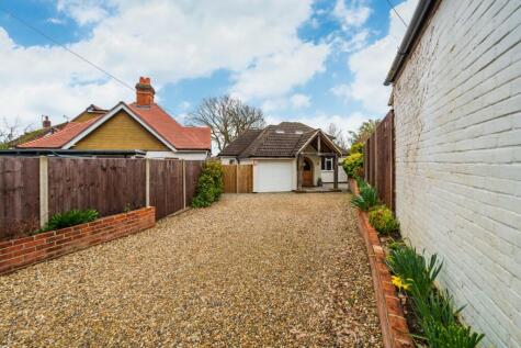 Rowtown, Rowtown, Surrey, KT15