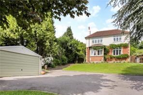 Elmbank, Cheltenham Road, Pitchcombe, Stroud GL6 6LZ