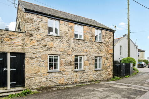 North Row, St Just TR19