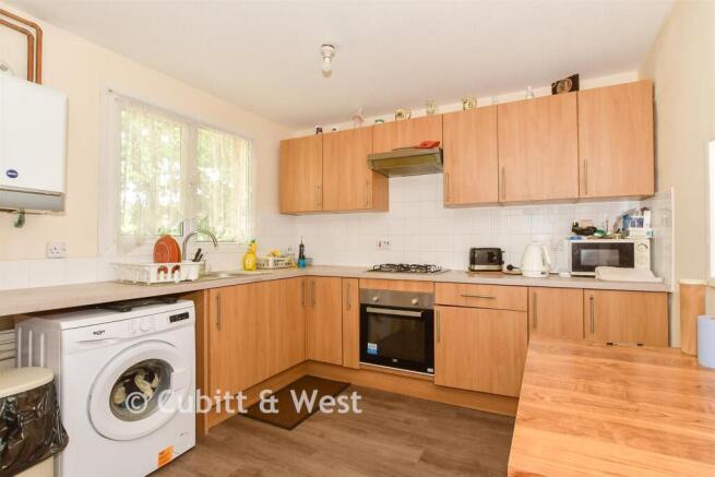 Kitchen/ Breakfast Room
