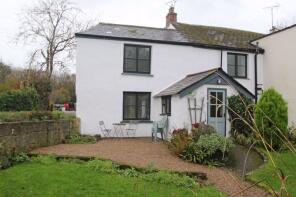 Sunny Corner, Bridge, St Columb TR9 6BE
