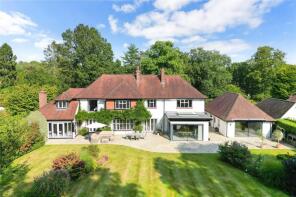Longwood, Frithsden Copse, Potten End, Berkhamsted HP4 2RQ