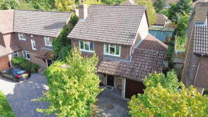 10, Campion Close, Blackwater, Camberley GU17 9DU