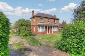 Trevoyan, Wycombe Road, Studley Green HP14 3XA