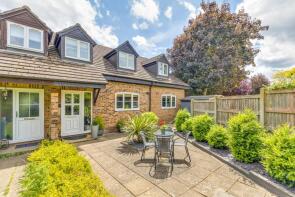 5, Garden Terrace, Unadopted Roads Around Herts Training School, Crouchfields, Ware SG12 0QX