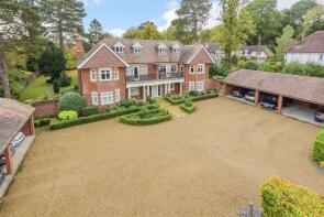 Flat 5, Long Orchards, Copt Hill Lane, Tadworth KT20 6HN