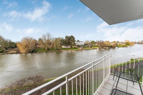 Riverside Road, Staines-upon-Thames, TW18