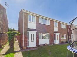 12, Alice Way, Cambridge CB24 9YA