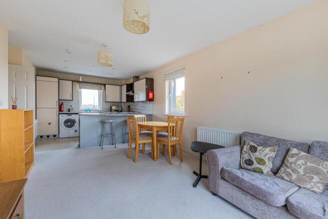 Lounge Kitchen
