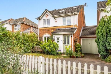 Tangmere Grove, Kingston Upon Thames, KT2