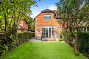3, Collyers Cottages, Surrey Road, Lickfold, Petworth GU28 9DT