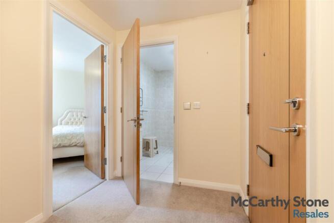 8680514-interior04.jpg