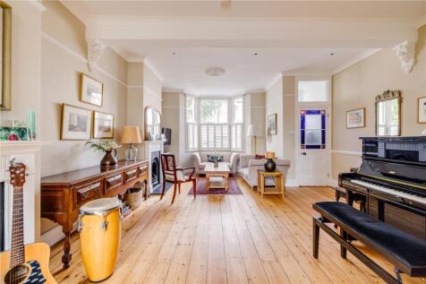 Burnthwaite Road, London, SW6