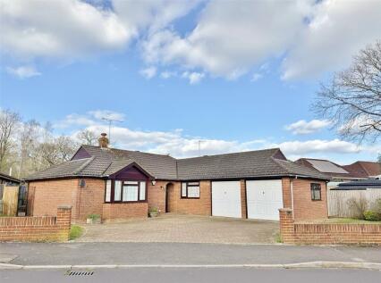 Keswick Way, Verwood, Dorset, BH31