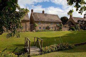 4, The Row, Road Running From B4508 To Home Farm, Pusey, Faringdon SN7 8QF