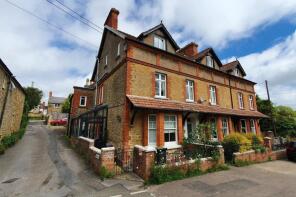 1b, Beverley, Walditch Road, Bridport DT6 4LF