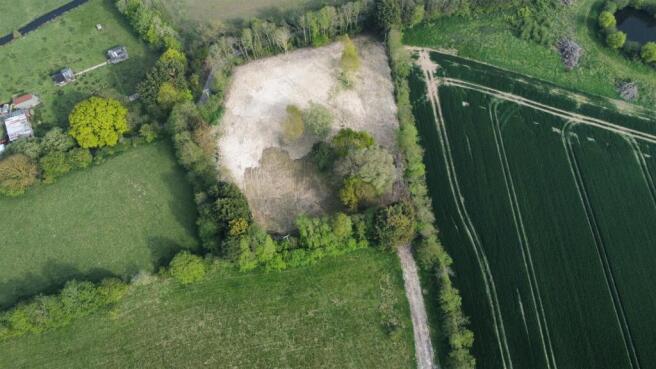 dji_fly_20250426_163202_43_1745682169556_photo_opt
