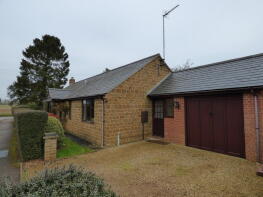 Cedarwood, The Level, Banbury OX15 6NA