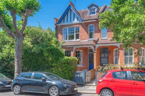 Priory Avenue, London, N8