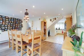 17, Franklin Close, Whetstone, London N20 9QG