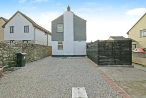 Chy Kensa, St Francis Road, St. Columb TR9 6QA