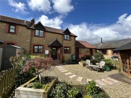 3, Globe Orchard, Haselbury Plucknett, Crewkerne TA18 7RS