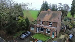 1, Taunton Cottages, Handcross Road, Staplefield RH17 6EF
