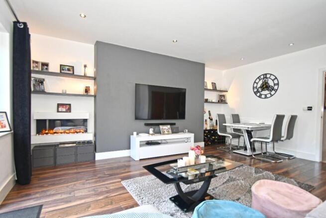 Sitting/Dining Room