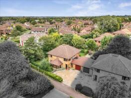 4, Angelica Court, Walnut Tree, Milton Keynes MK7 7EH