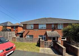 Flat 2, Tennyson Court, Avenue Road, Freshwater PO40 9UU